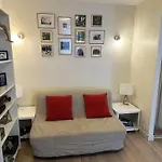 Heart Of Paris, Quiet And Cosy