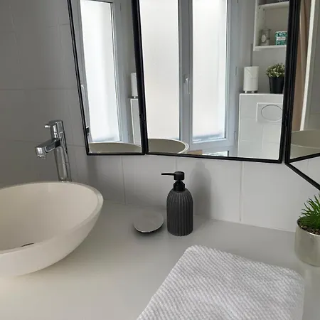 Heart Of Paris, Quiet And Cosy Appartamento Parigi